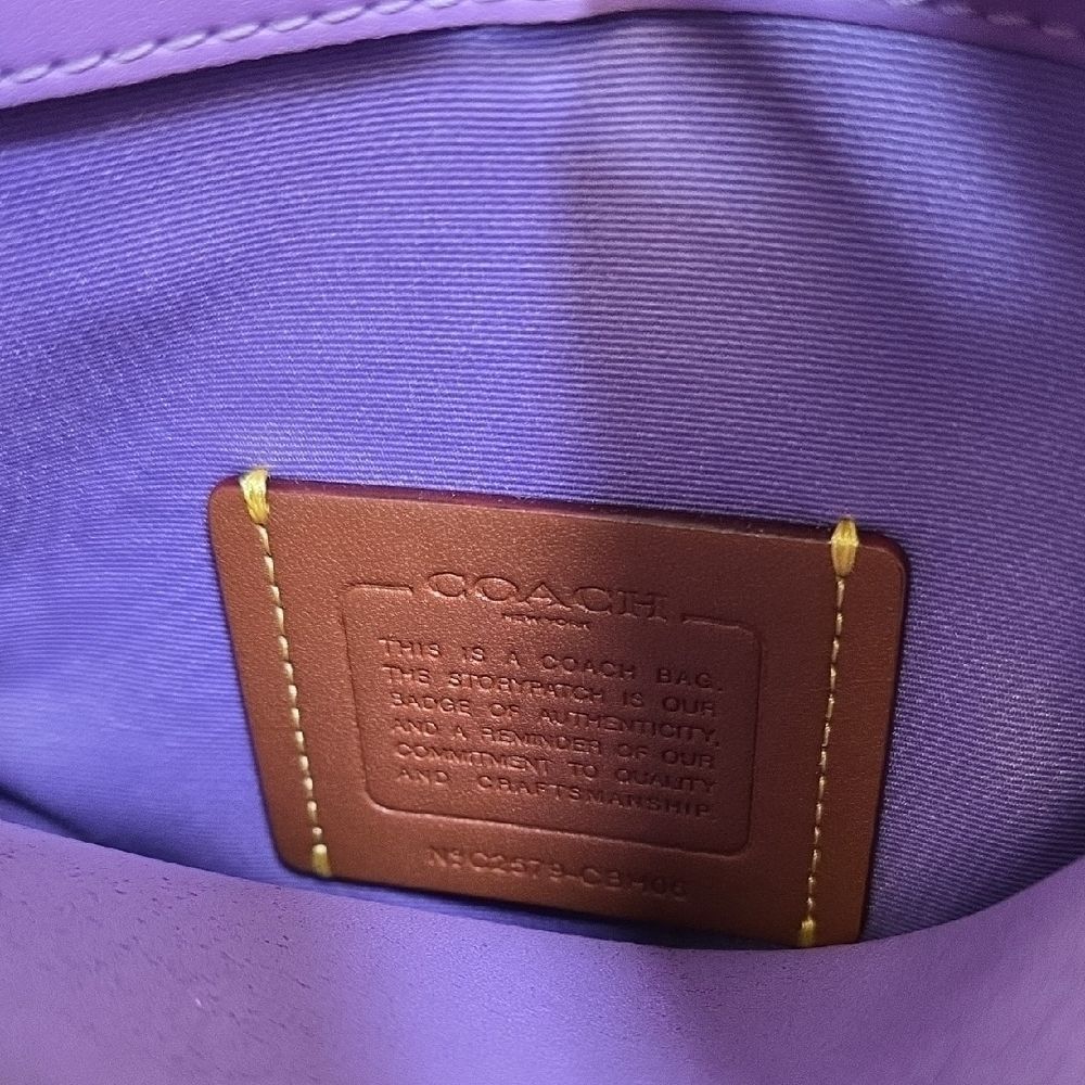 Coach Rowan Bucket Bag and Zipper Pouch - Picture 13 of 14